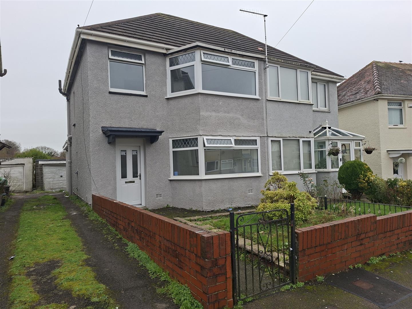 Ael-Y-Bryn Road, Fforestfach, Swansea, SA5 8JA